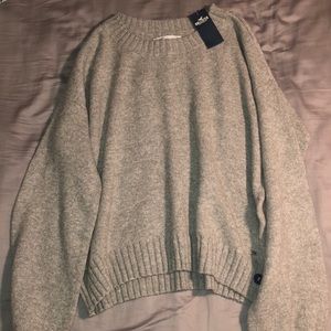 HOLLISTER grey crew neck sweater NWT